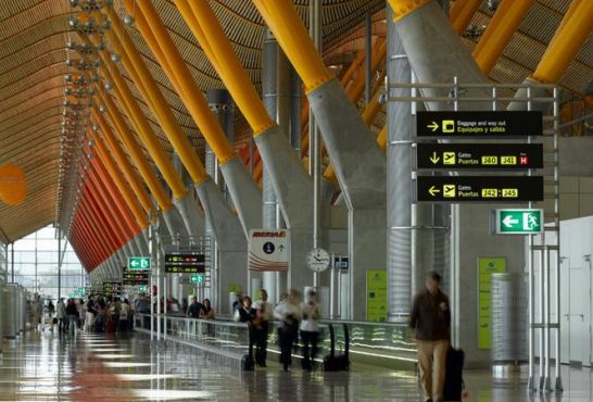 T4 Aeropuerto Madrid Barajas Adolfo Suárez, España